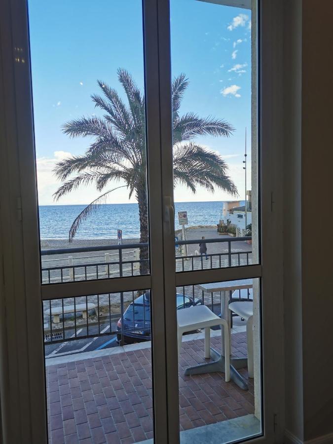 Albium Hotel Albenga Luaran gambar