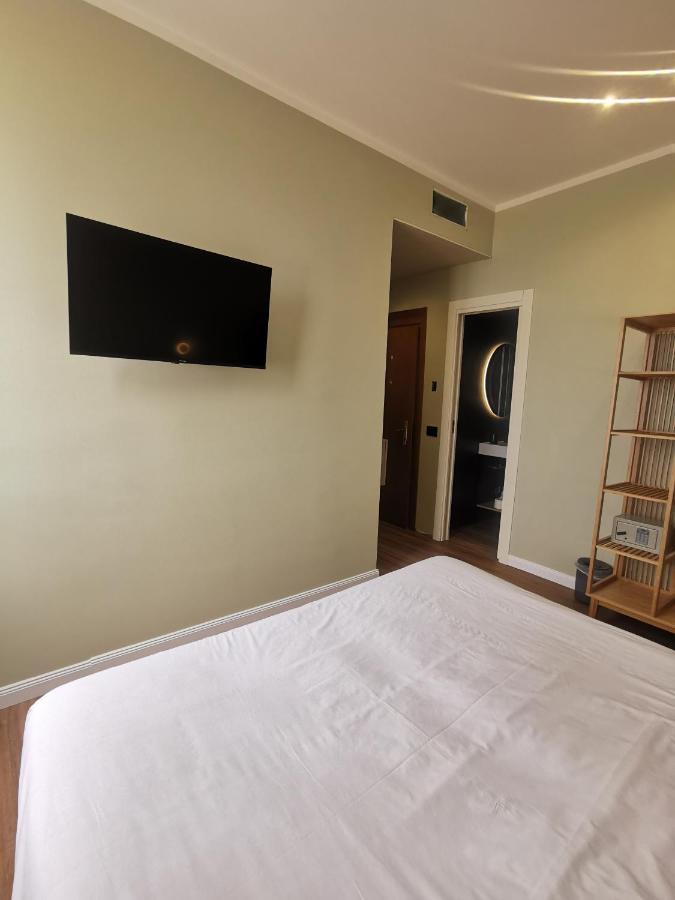Albium Hotel Albenga Luaran gambar