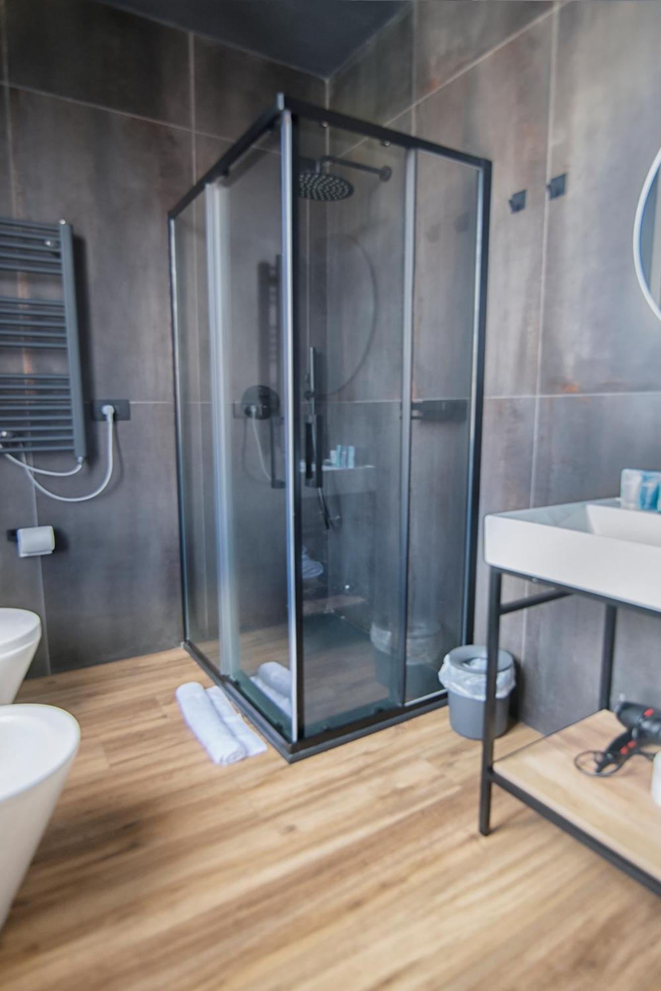 Albium Hotel Albenga Luaran gambar