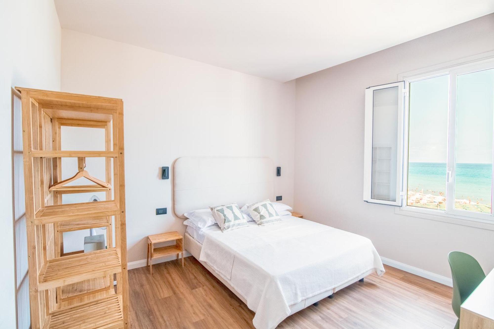 Albium Hotel Albenga Luaran gambar