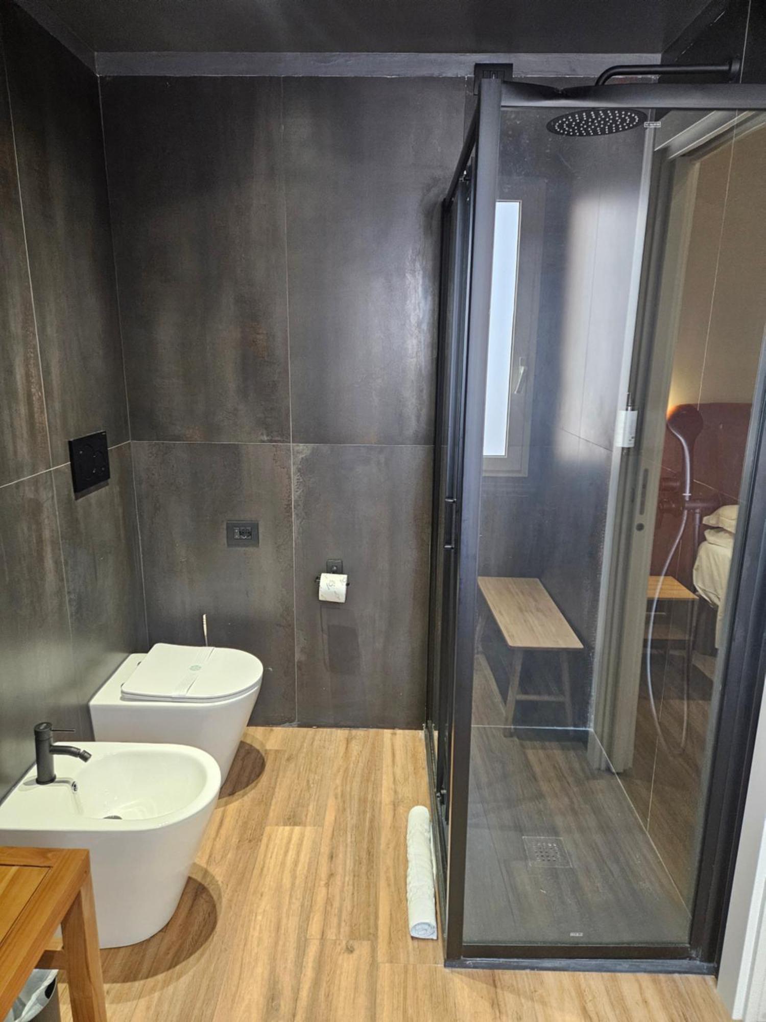 Albium Hotel Albenga Luaran gambar
